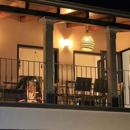 Casas Da Fortaleza Lugo